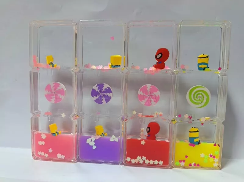 Hoe laat Yijiaxin Gift Manufacturing zijn productiekracht zien via deze bulkverzending van op maat gemaakte acrylornamenten?